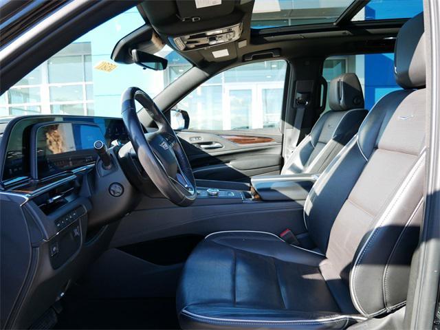 used 2023 Cadillac Escalade ESV car, priced at $61,470