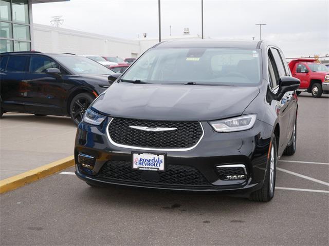 used 2023 Chrysler Pacifica car, priced at $29,800