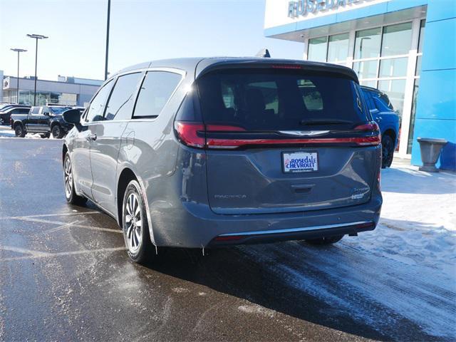 used 2022 Chrysler Pacifica Hybrid car, priced at $20,985