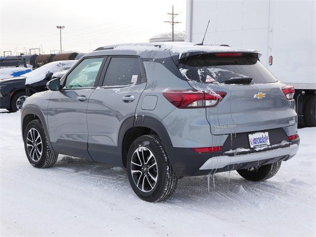 new 2025 Chevrolet TrailBlazer car, priced at $30,330