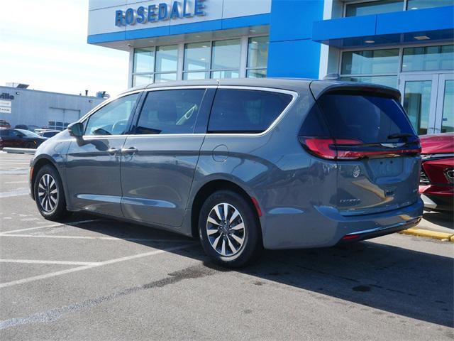 used 2022 Chrysler Pacifica Hybrid car, priced at $20,990