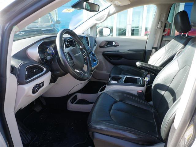 used 2022 Chrysler Pacifica Hybrid car, priced at $20,990