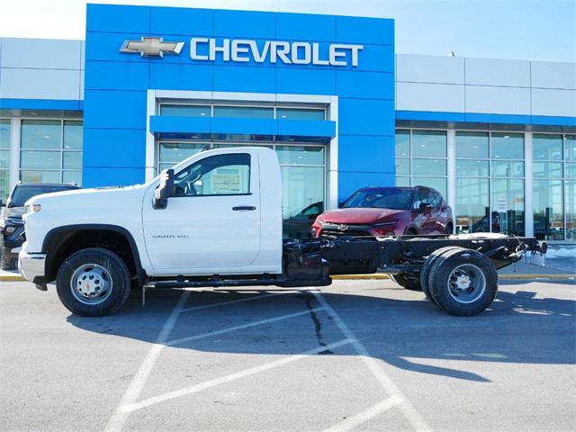 new 2025 Chevrolet Silverado 3500 car, priced at $61,268