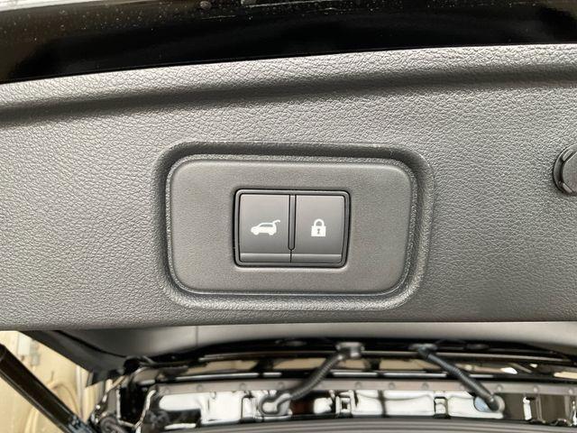 new 2025 Nissan Pathfinder car, priced at $43,675