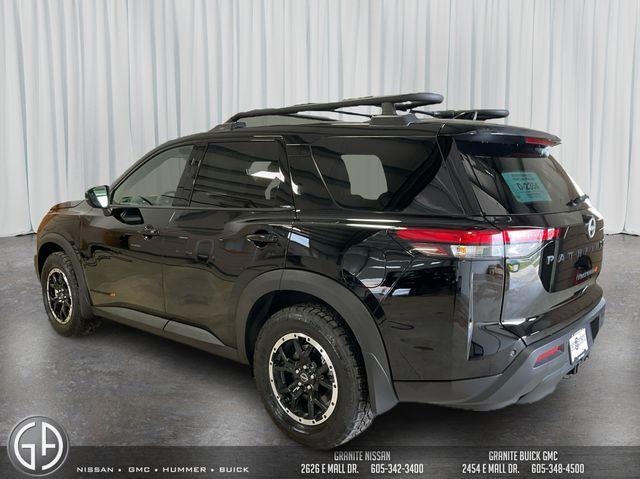 new 2025 Nissan Pathfinder car, priced at $43,675