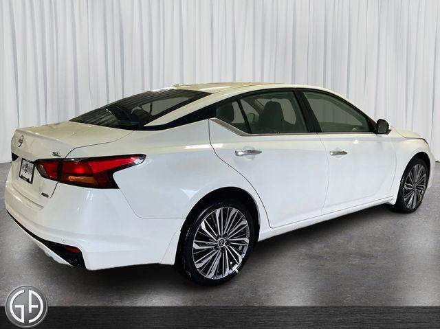 new 2025 Nissan Altima car, priced at $38,735