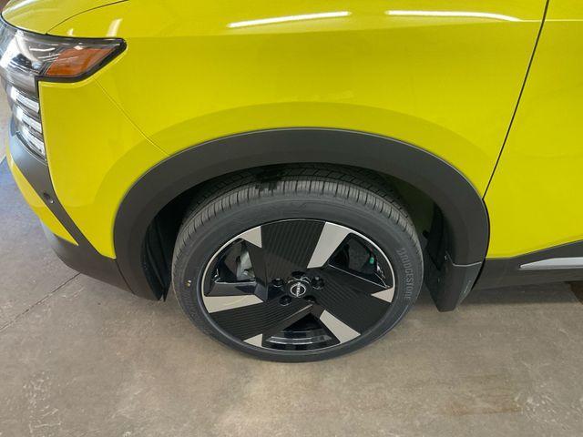 new 2025 Nissan Kicks car, priced at $31,320