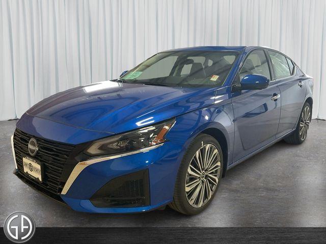 new 2025 Nissan Altima car, priced at $38,735