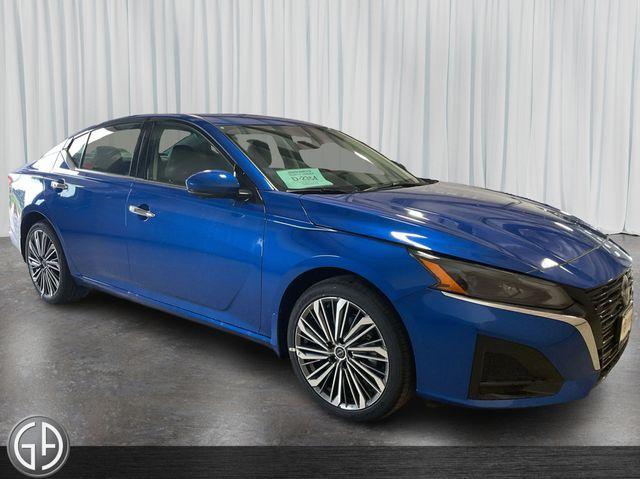 new 2025 Nissan Altima car, priced at $38,735