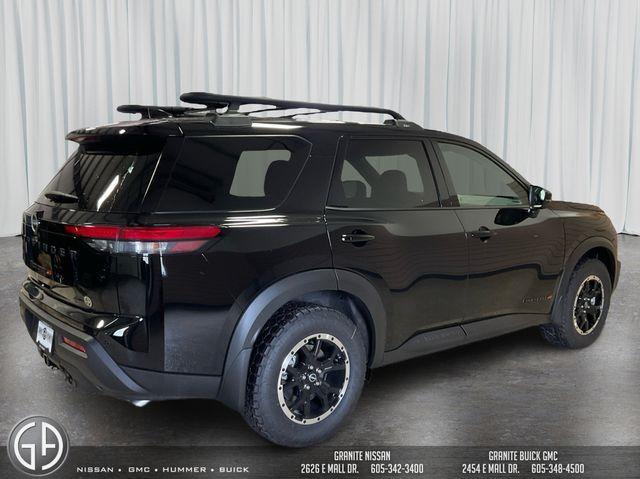 new 2025 Nissan Pathfinder car, priced at $43,675