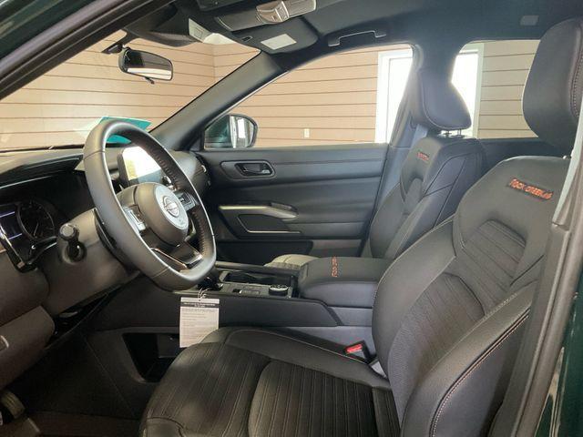 new 2025 Nissan Pathfinder car, priced at $44,175