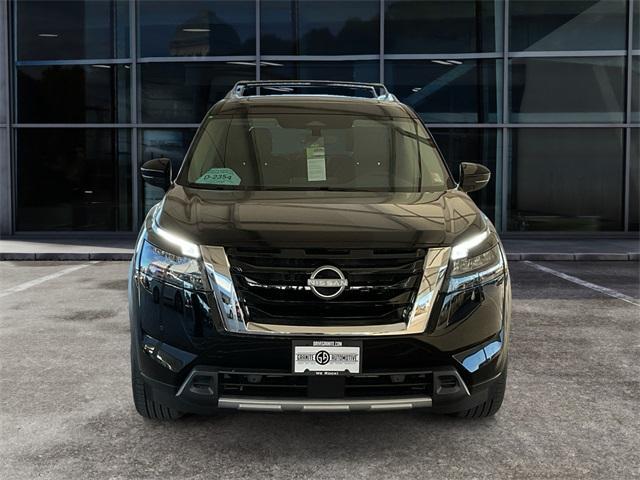 new 2025 Nissan Pathfinder car, priced at $51,820