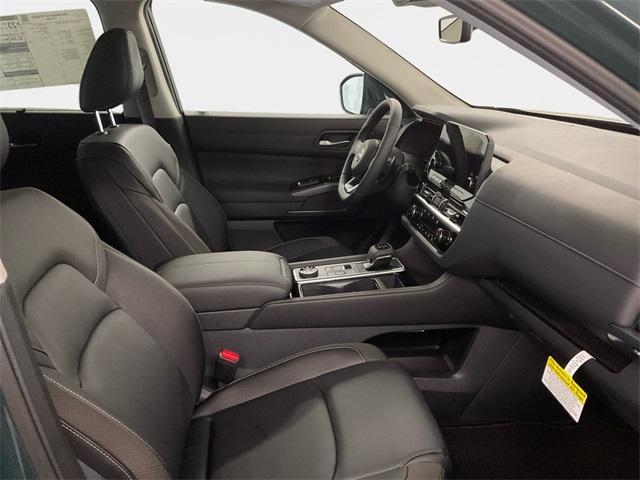 new 2025 Nissan Pathfinder car, priced at $47,340