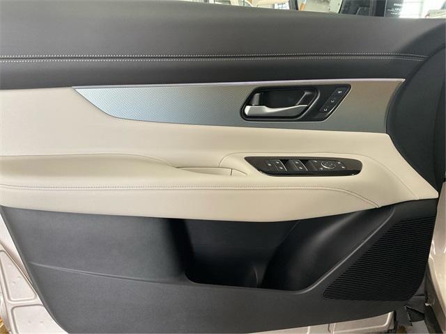 new 2025 Nissan Murano car, priced at $51,925