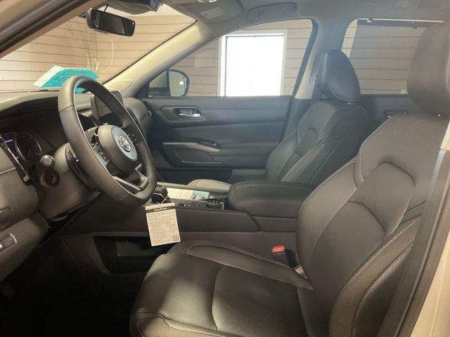 new 2025 Nissan Pathfinder car, priced at $48,170