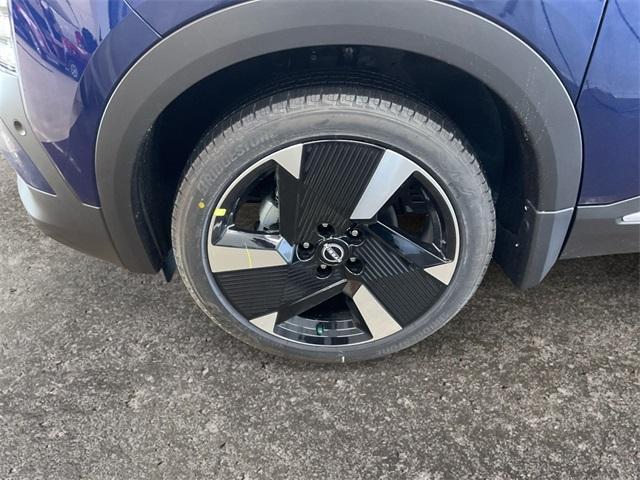 new 2025 Nissan Kicks car, priced at $30,415