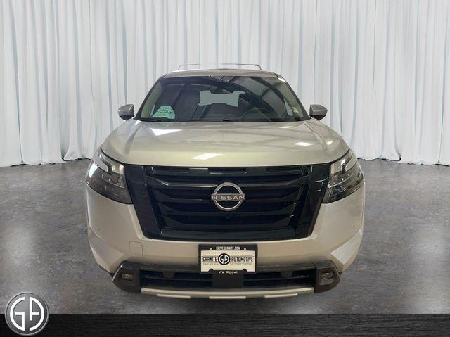new 2025 Nissan Pathfinder car, priced at $45,980