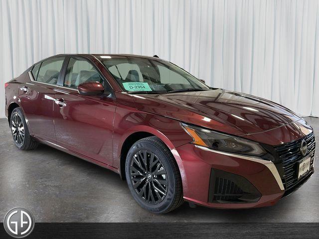 new 2025 Nissan Altima car, priced at $32,425