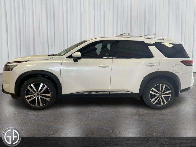 new 2025 Nissan Pathfinder car, priced at $52,620