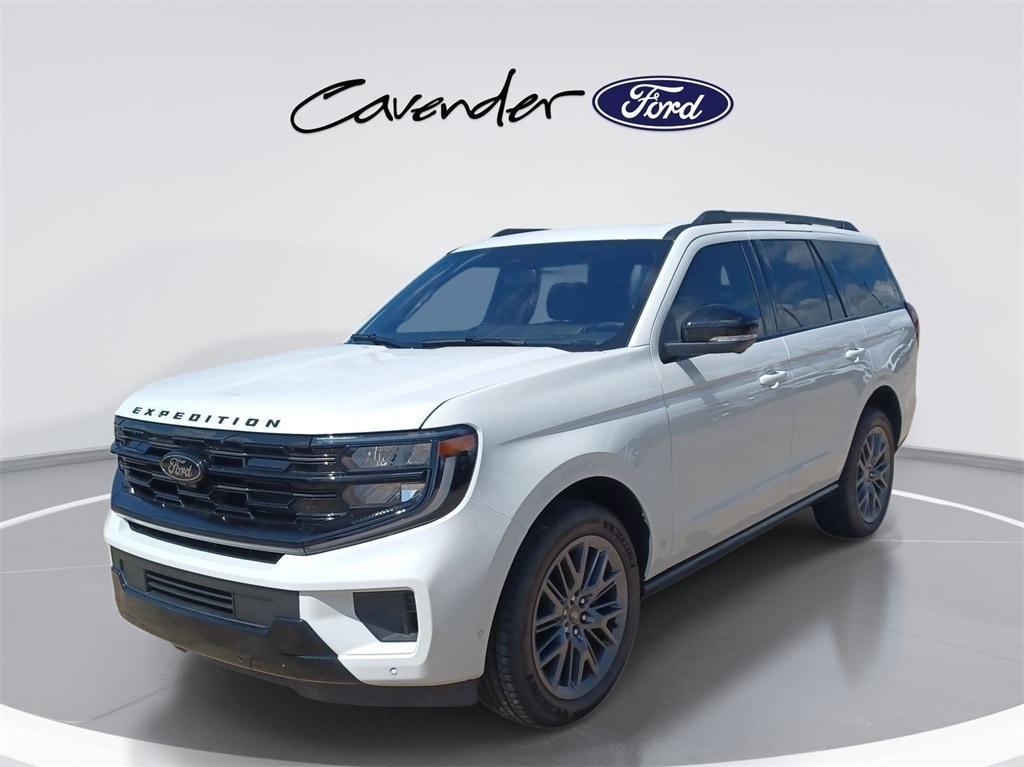 new 2025 Ford Expedition car, priced at $84,165