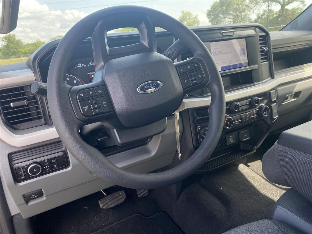 new 2025 Ford F-350 car, priced at $59,538