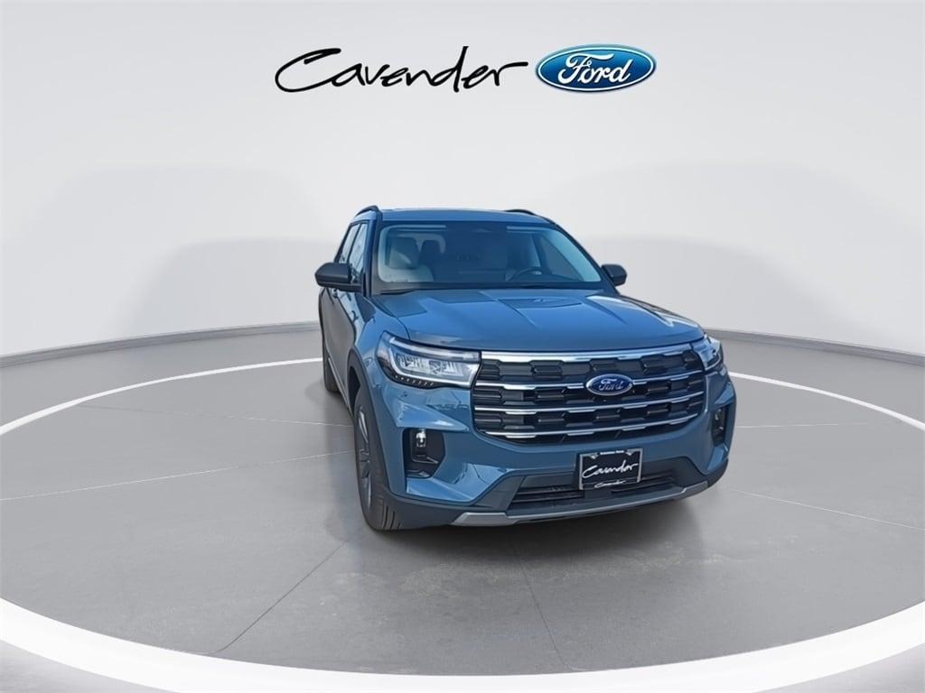 new 2025 Ford Explorer car, priced at $47,301