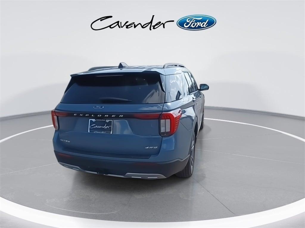 new 2025 Ford Explorer car, priced at $47,301