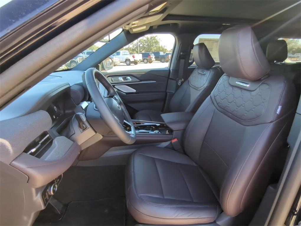 new 2025 Ford Explorer car, priced at $54,125