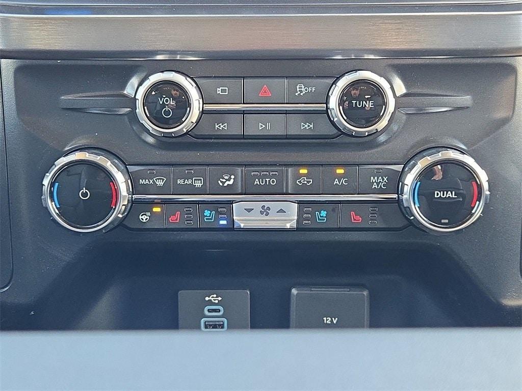 new 2025 Ford F-350 car, priced at $65,686