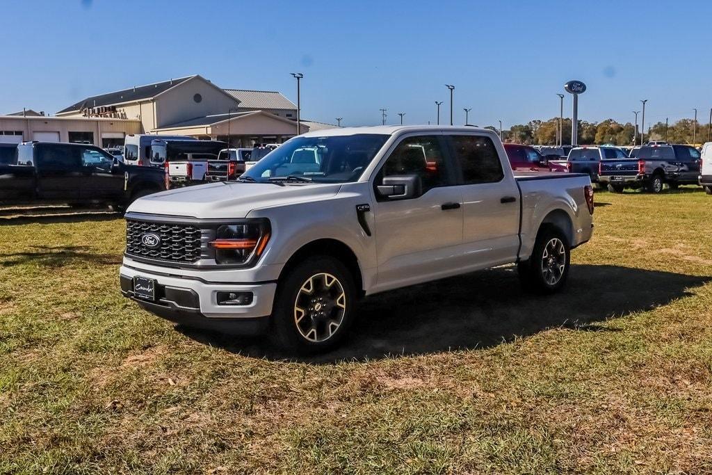 new 2024 Ford F-150 car, priced at $38,952