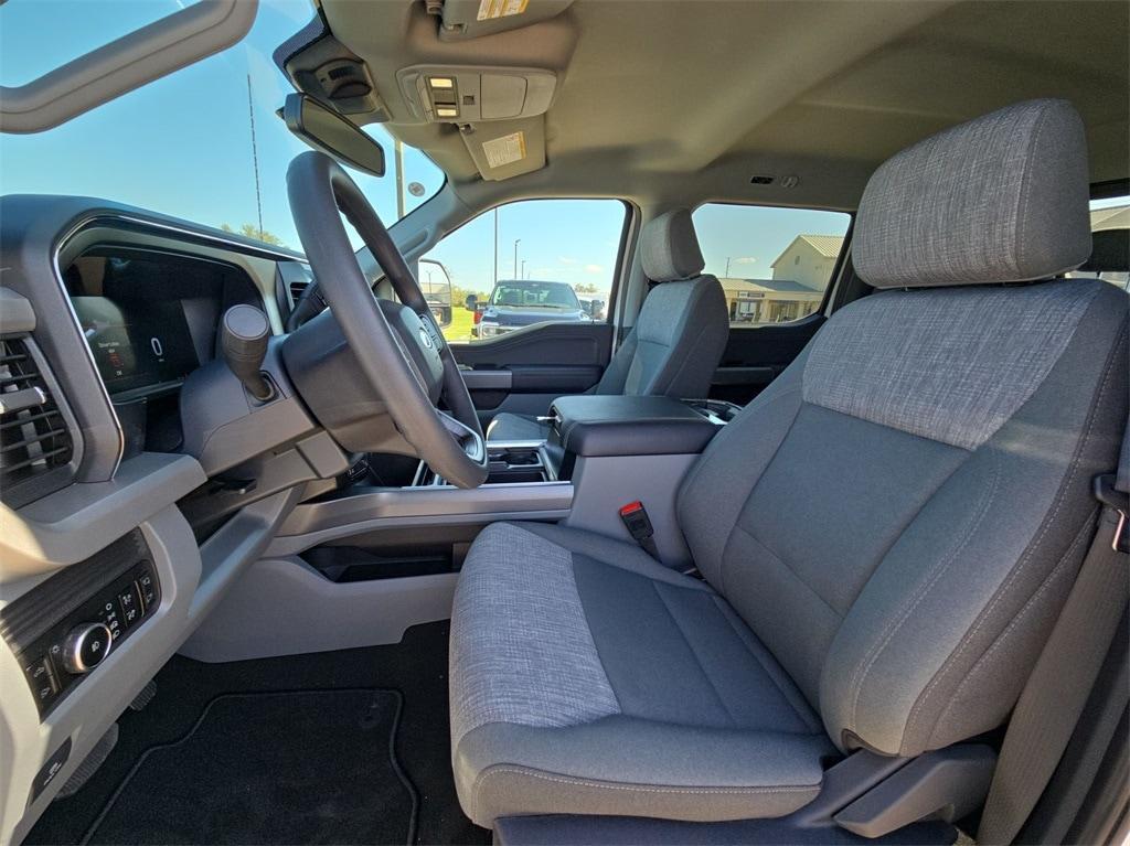 new 2025 Ford F-250 car, priced at $77,323