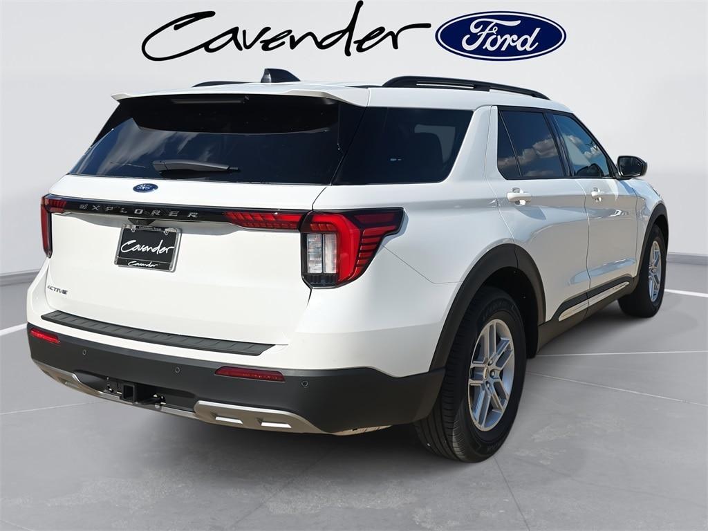 new 2025 Ford Explorer car, priced at $41,796