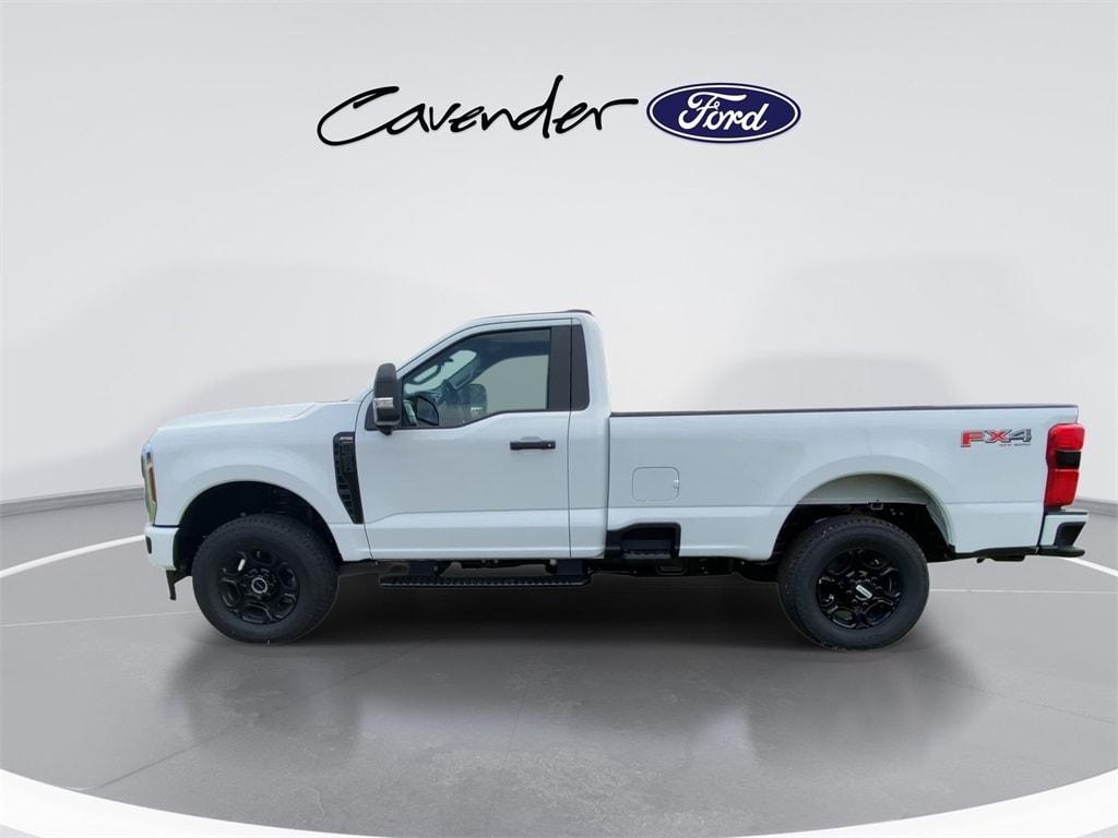 new 2025 Ford F-350 car, priced at $53,783