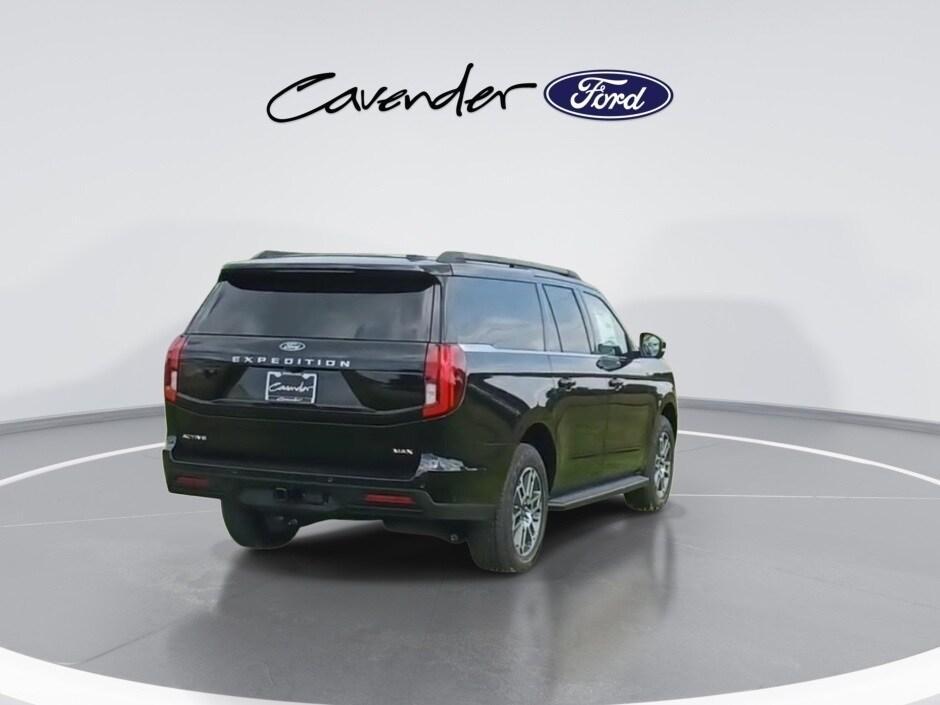 new 2025 Ford Expedition Max car, priced at $76,605
