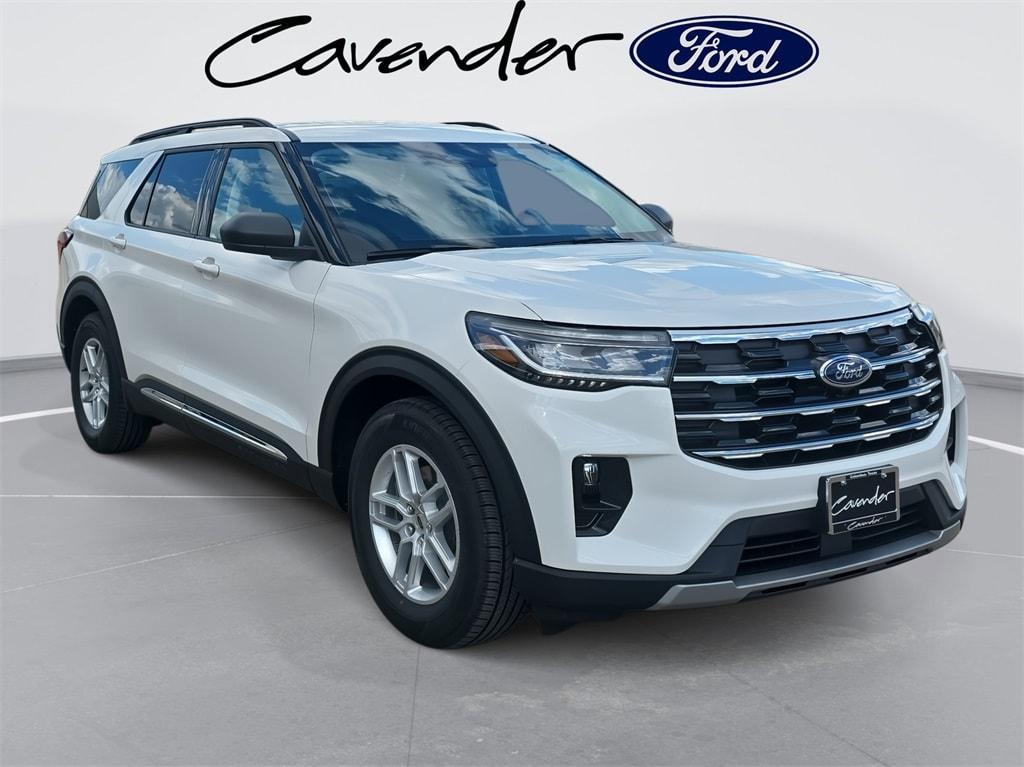 new 2025 Ford Explorer car, priced at $41,336