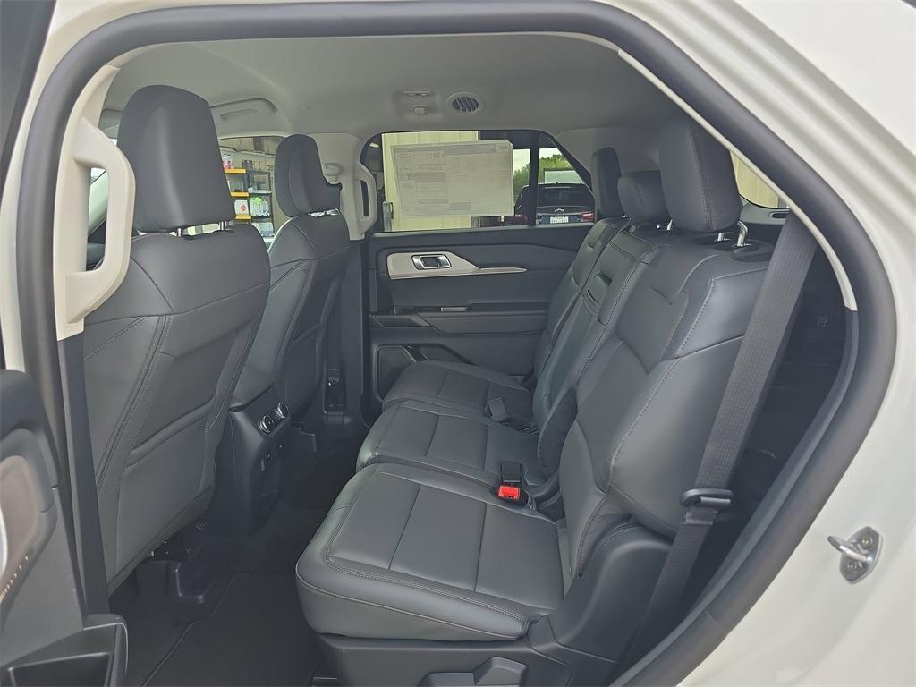 new 2025 Ford Explorer car, priced at $41,336