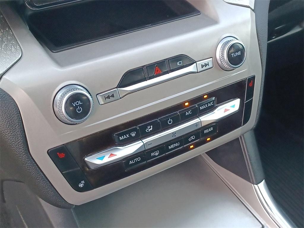 used 2022 Ford Explorer car, priced at $32,882