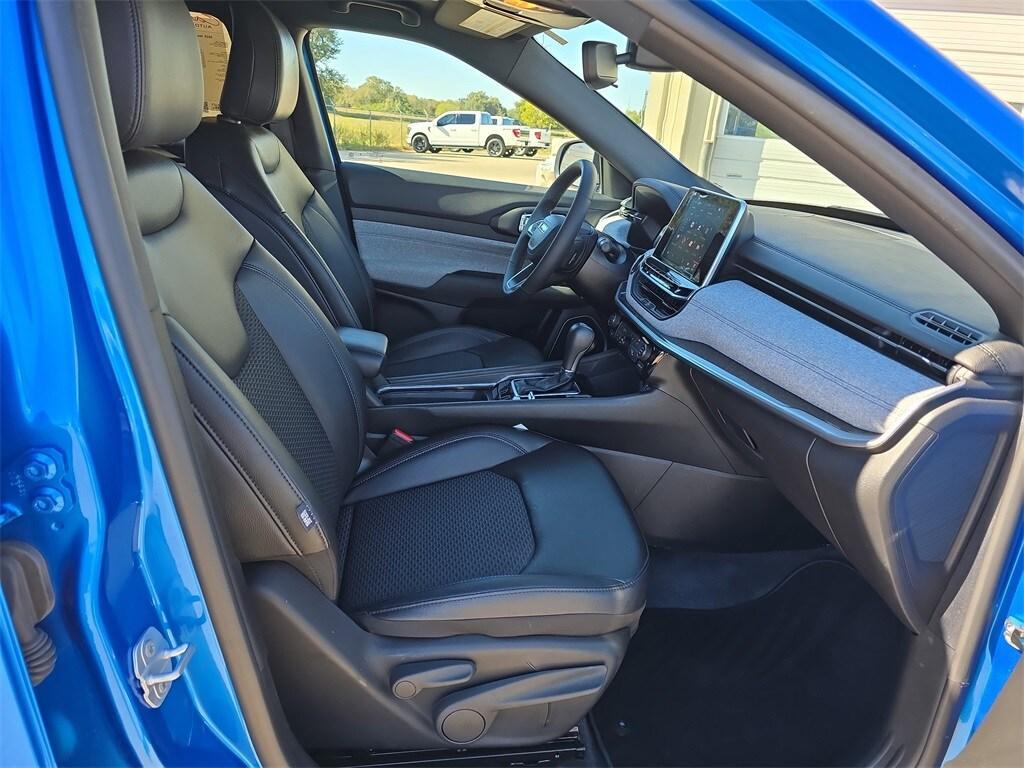 used 2025 Jeep Compass car, priced at $23,477