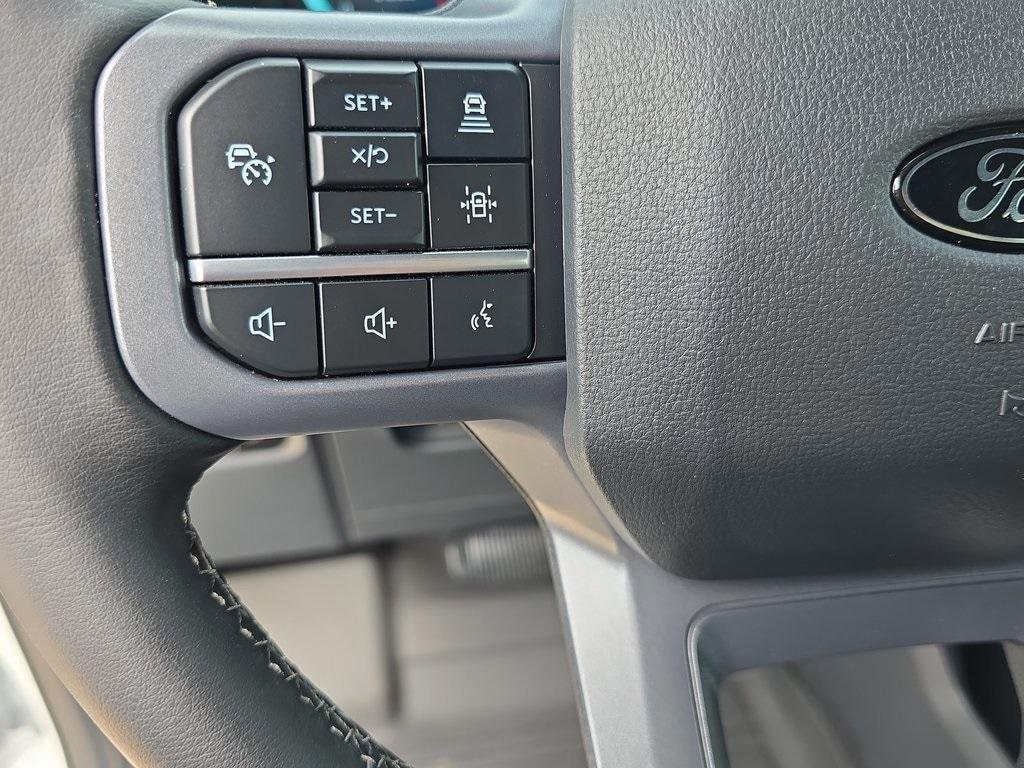 new 2025 Ford F-150 car, priced at $60,551