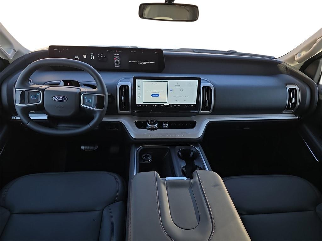 new 2025 Ford Expedition car, priced at $70,642