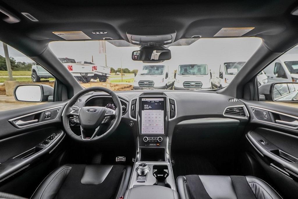 new 2024 Ford Edge car, priced at $44,412