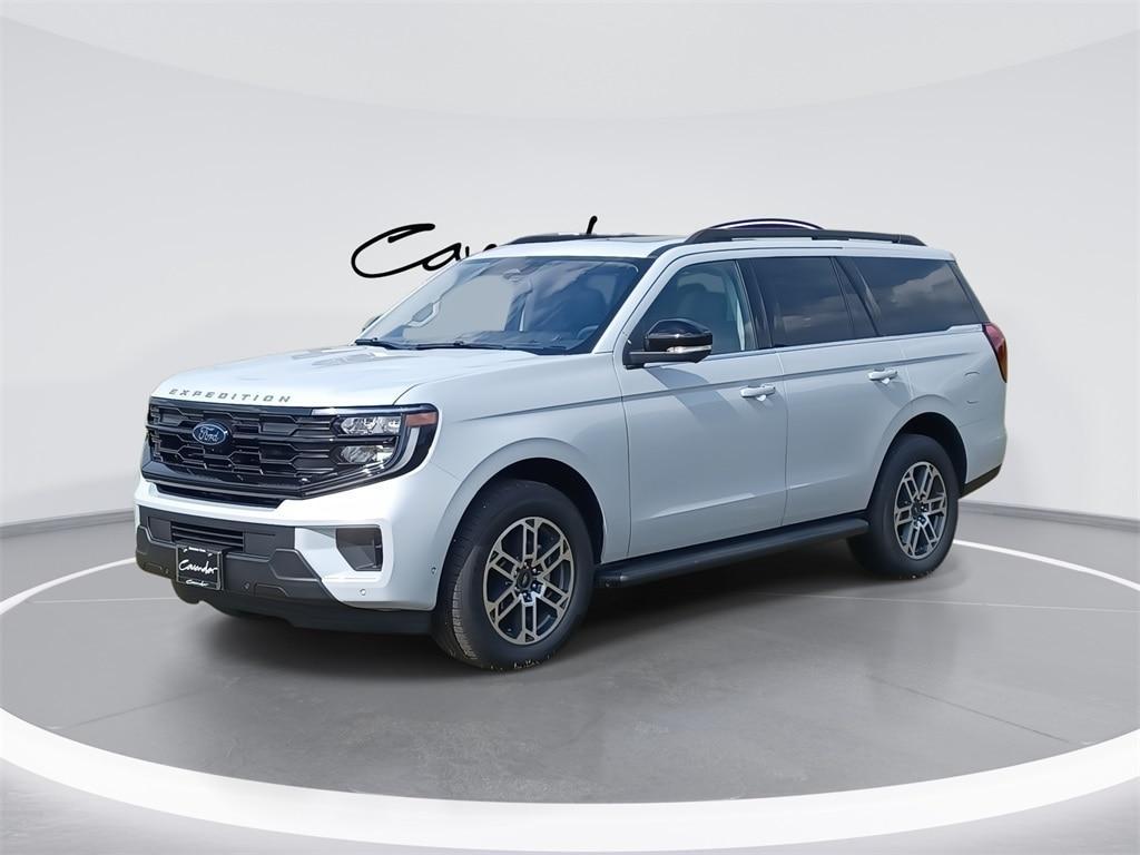 new 2025 Ford Expedition car, priced at $68,210