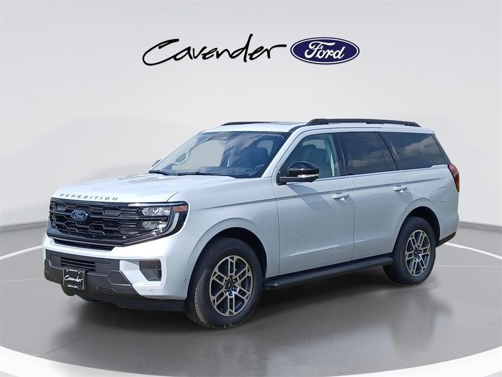 new 2025 Ford Expedition car, priced at $68,210