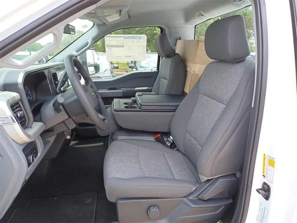 new 2025 Ford F-350 car, priced at $53,172