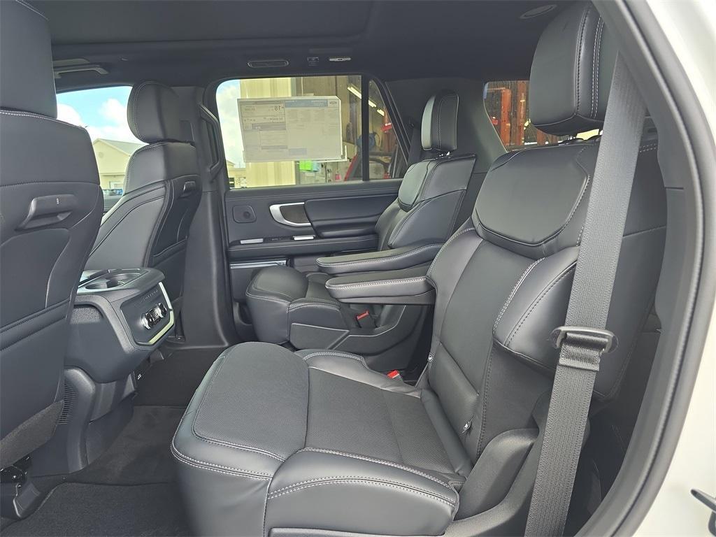 new 2025 Ford Expedition car, priced at $82,776