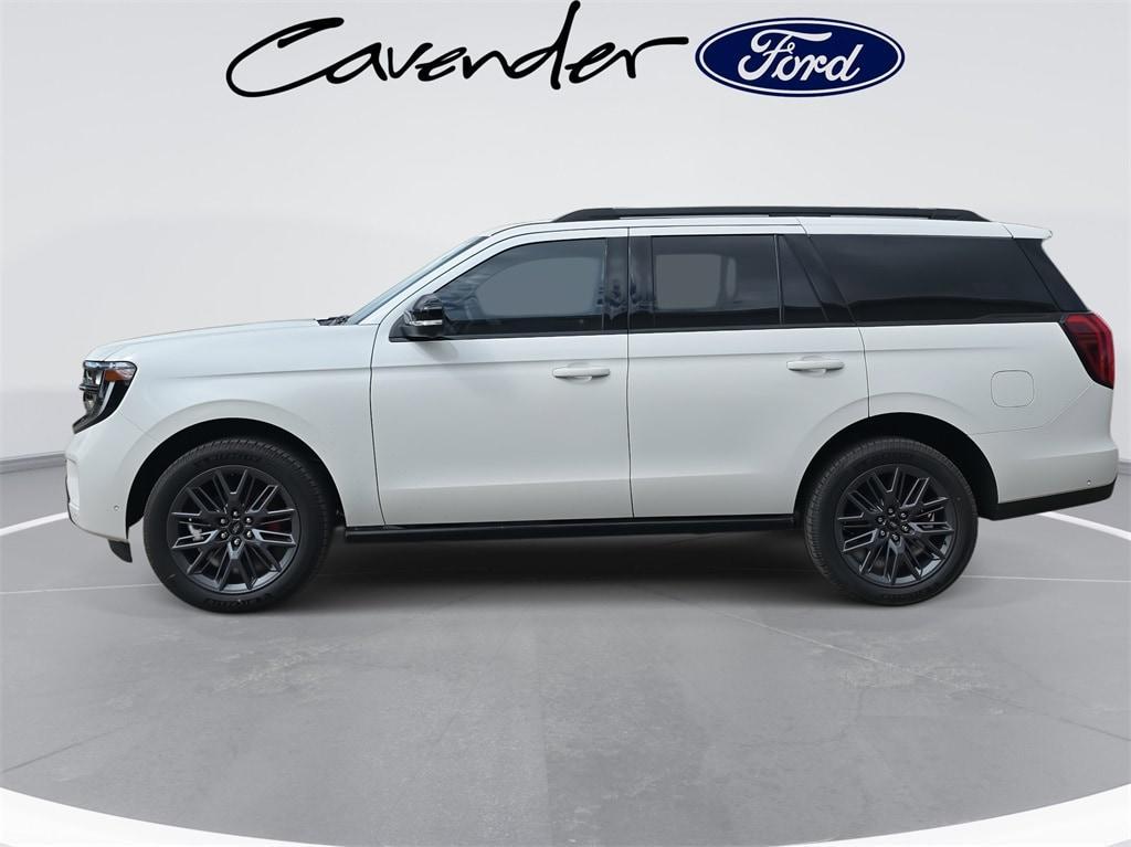 new 2025 Ford Expedition car, priced at $82,776