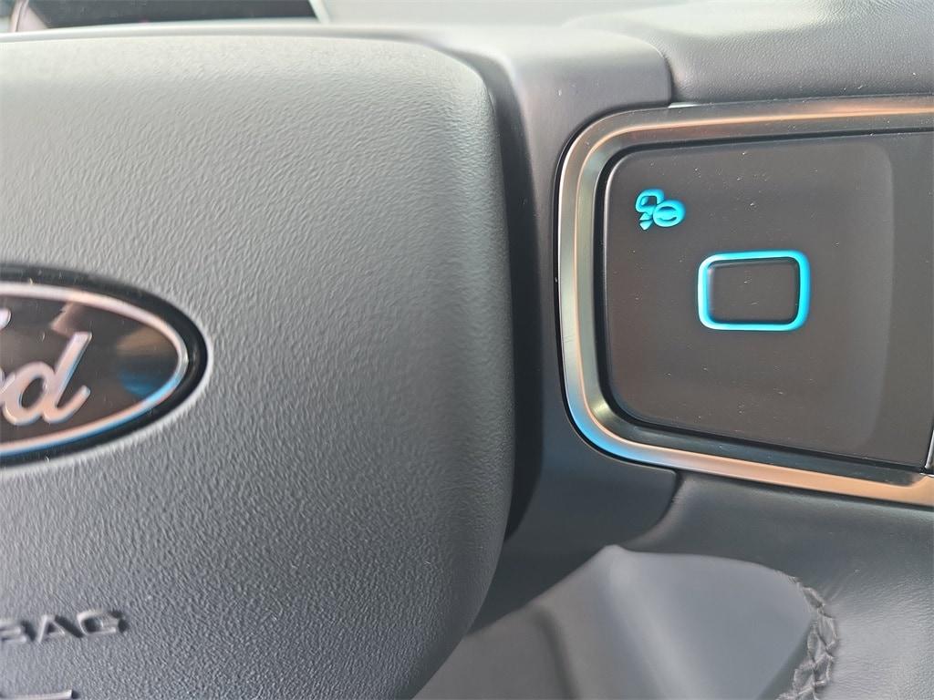 new 2025 Ford Expedition car, priced at $82,776