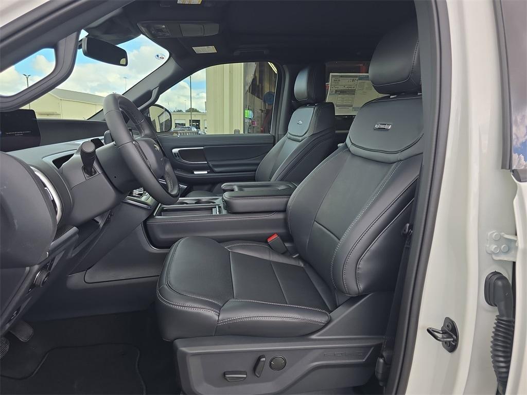 new 2025 Ford Expedition car, priced at $82,776
