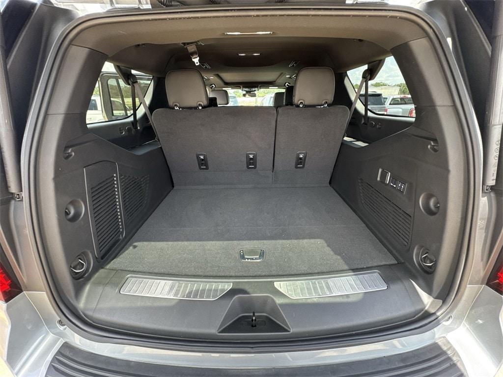used 2024 GMC Yukon XL car, priced at $78,091