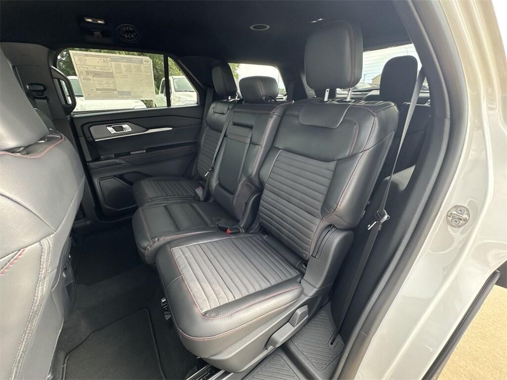 new 2025 Ford Explorer car, priced at $43,964